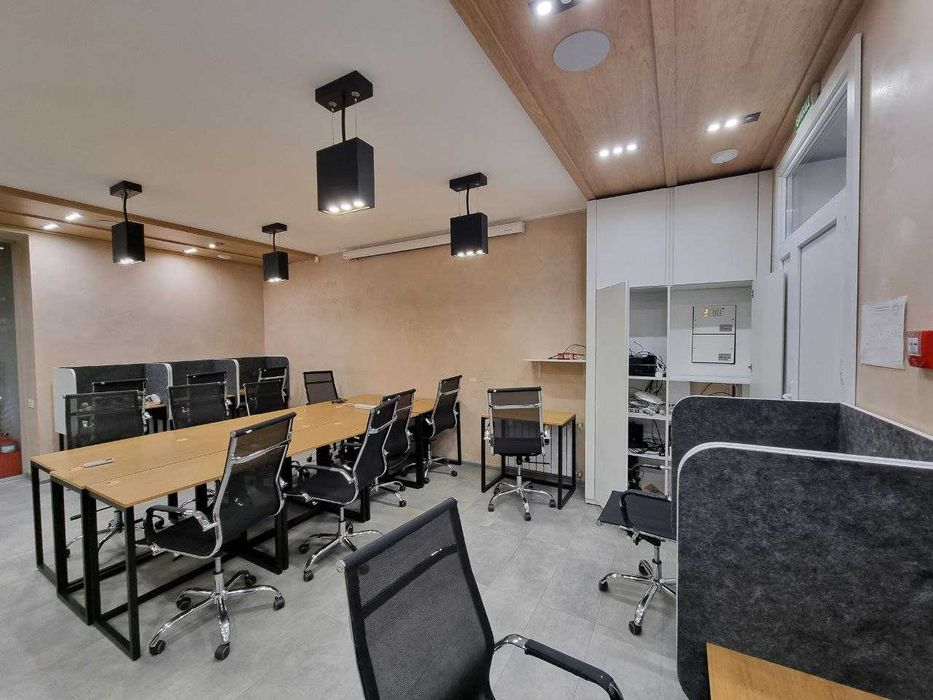 Продаж топового приміщення в центрі міста, новобудова