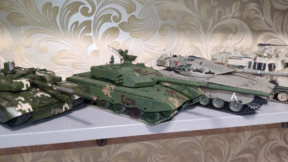 Збірні моделі бронетехніки в масштабі 1/35
