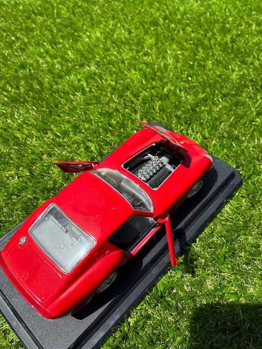 Miniatura Ferrari 250 GTO 1962 Bburago 1:24