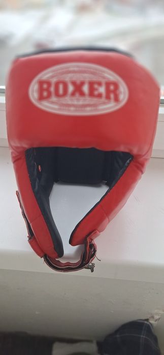 Боксерский шлем Boxer 0,8-1 мм кожа М  Красный