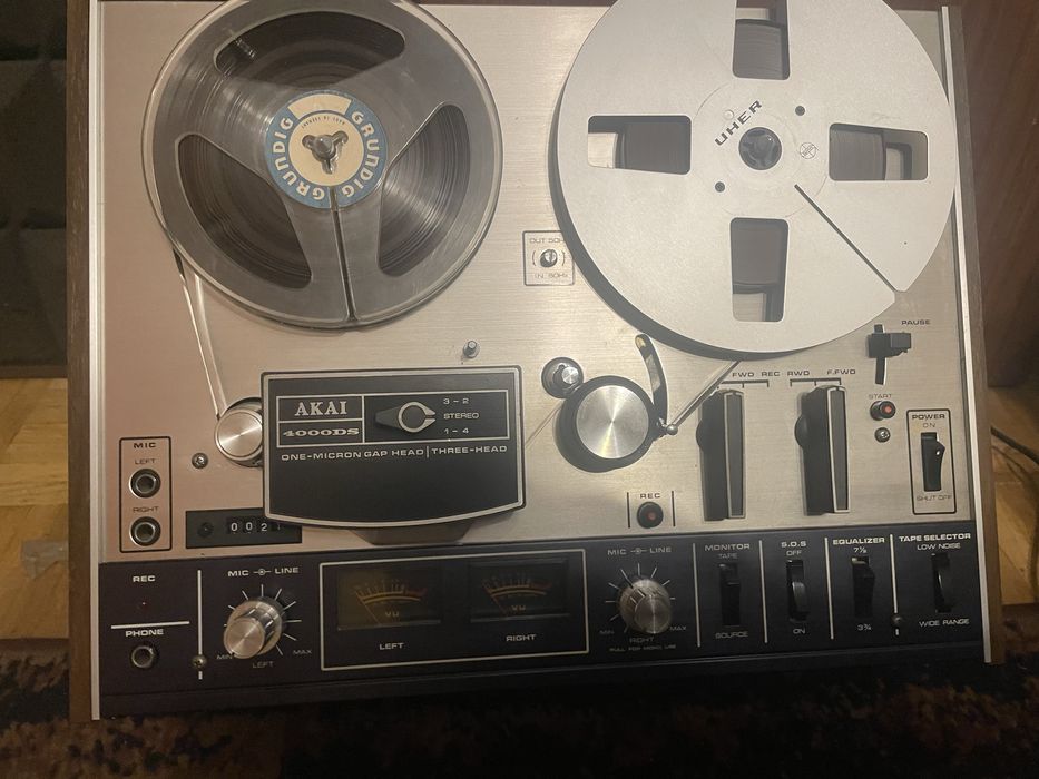 Magnetofo Akai 4000 DB