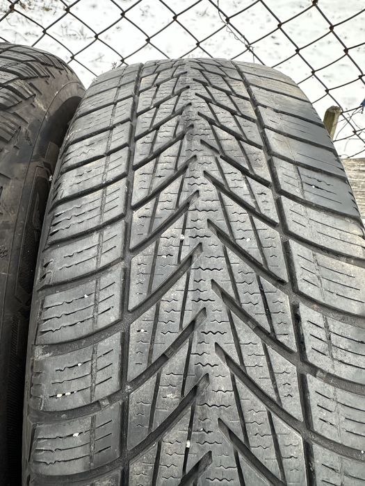 Продам зимові  шини goodyear ultragrip performance 3 195 65 r15 91t