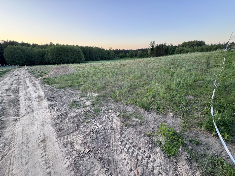 Sprzedam działkę z warunkami zbudowy