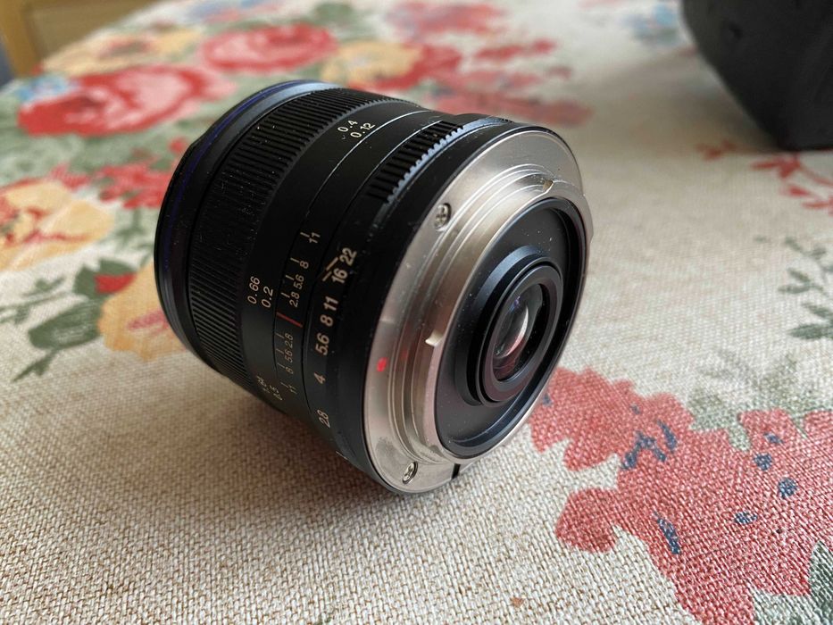 Laowa 7.5mm f/2 (Lightweight) Lens (Micro Four Thirds)