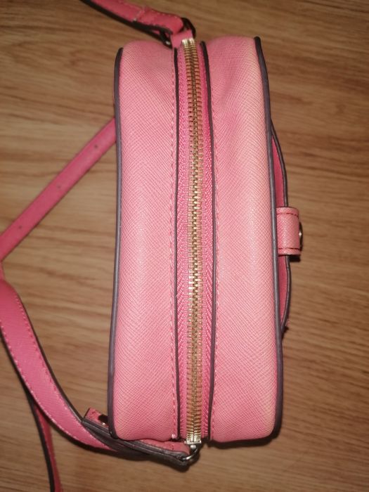 Mala de ombro cor de rosa