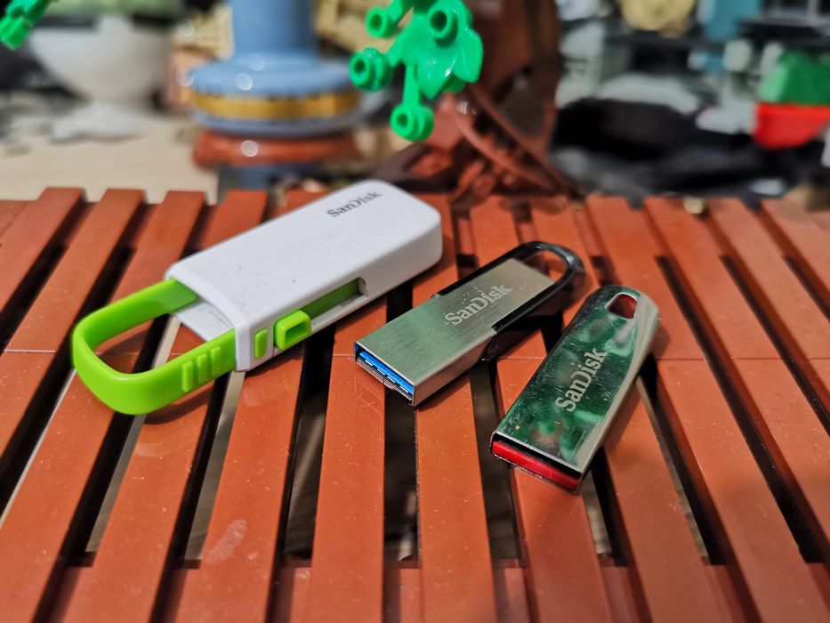 Komplet Pendrive 16GB SanDisk