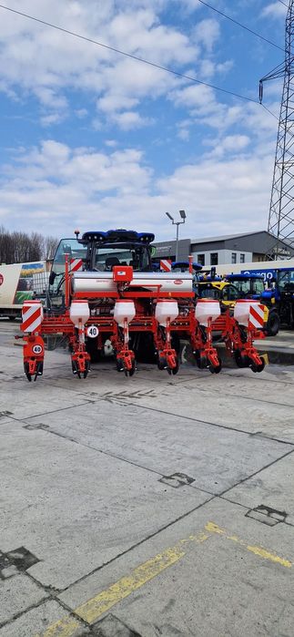 Maschio Gaspardo MAGA 6 MTR ISOTRONIC  Siewnik punktowy 6 rzędowy z hydrauliczną regulacja szerokości rzędów