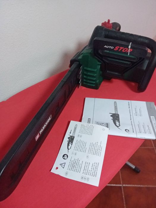 Moto serra elétrica nova