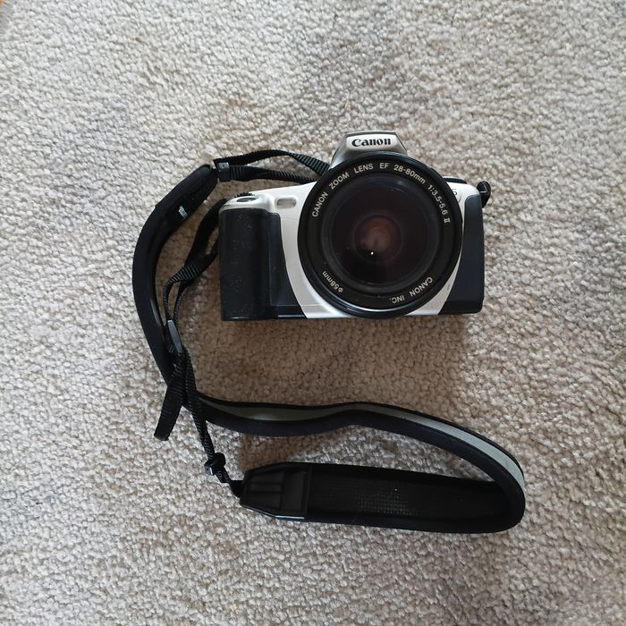 Canon EOS 300 ...