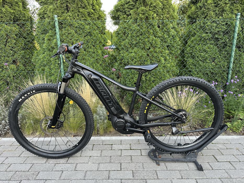 Sprzedam rower elektryczny Giant Yamaha