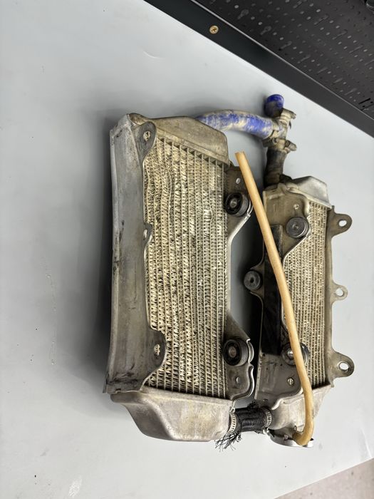 Komplet Chłodnic Chłodnica Lewa Prawa YAMAHA YZF250 R 10-13