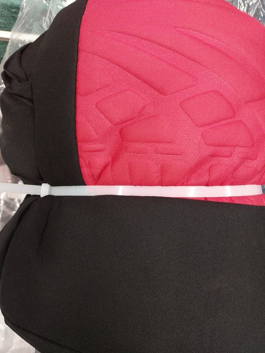 Uniwersalne pokrowce na siedzenia do samochodów dostawczych 1+2.