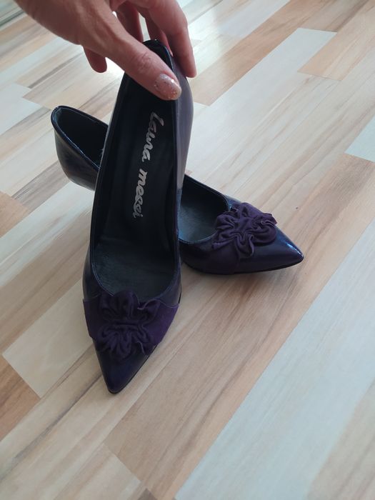 Czółenka szpilki buty Laura Messi śliwkowe rozmiar 37