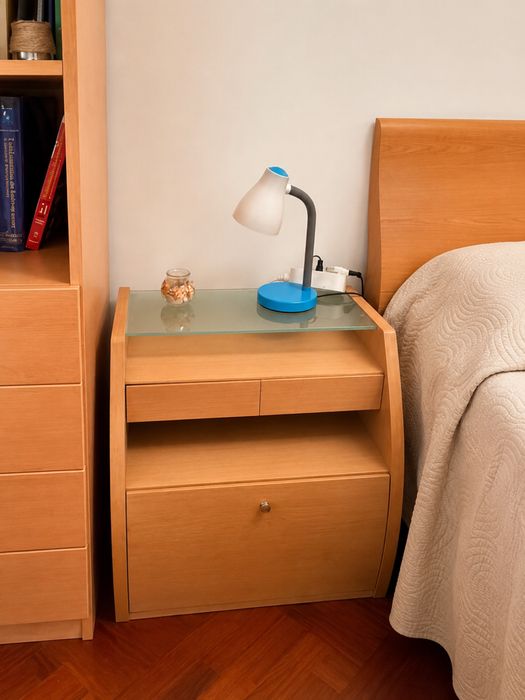 Cama de Casal + Colchão Ortopédico + Estrado + 2 Mesas de Cabeceira