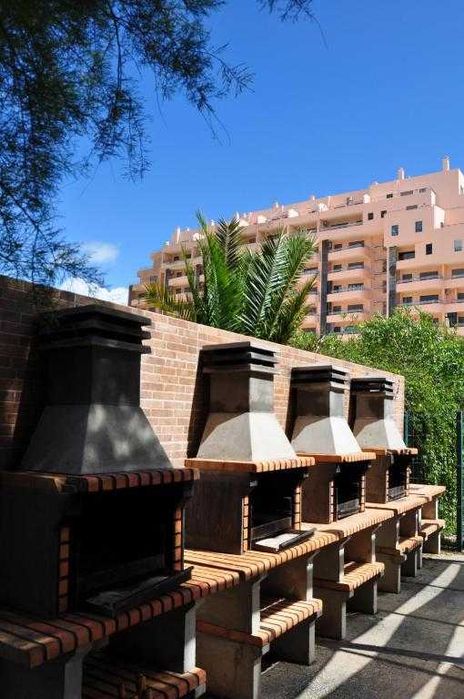 ARRENDA-SE T1- Totalmente equipado -Condomínio fechado Portimão.