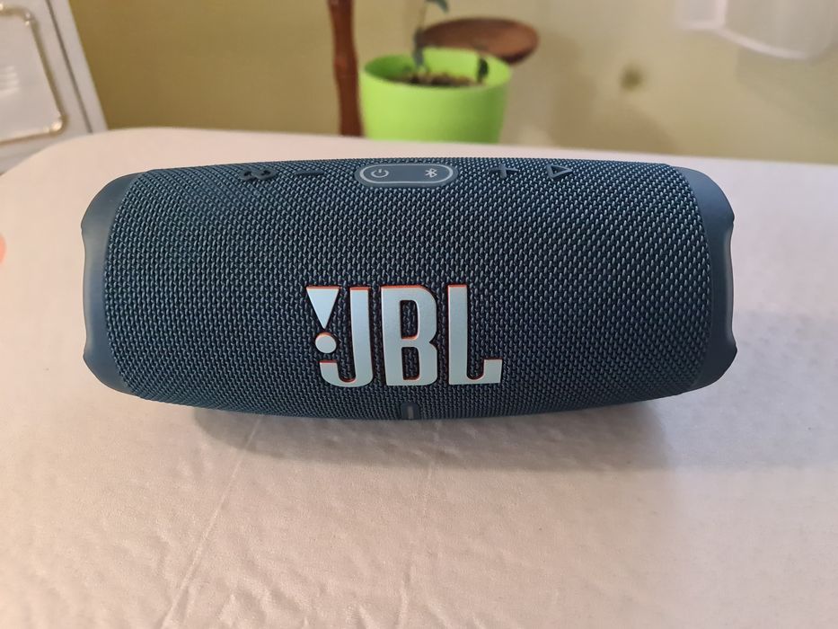 Колонка JBL Charge 5