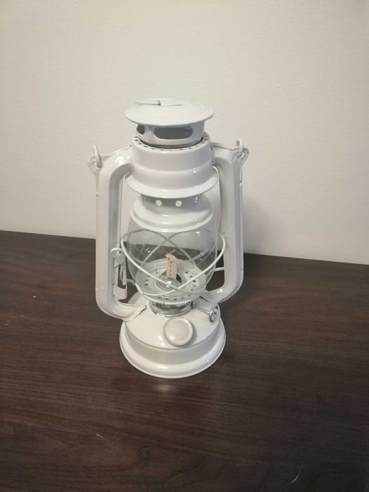 Candeeiro ou Lanterna a óleo / azeite