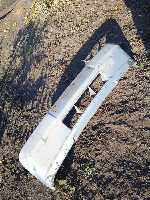 Продам бампер передний Славута