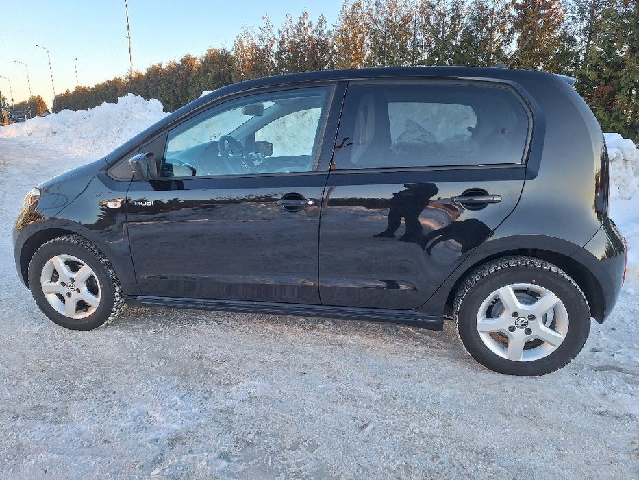 Продається електромобіль Volkswagen e-Up