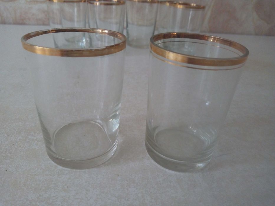 Стопки, рюмки стеклянные