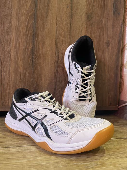 Кросівки  asics upcourt 4
