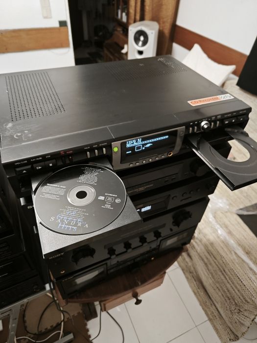 Gravador / Leitor de CD Duplo Philips CDR779