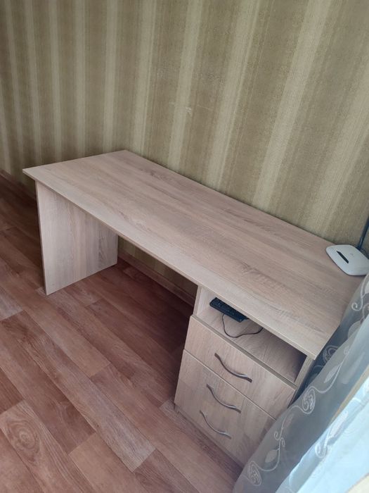 Продам стіл, стан нового