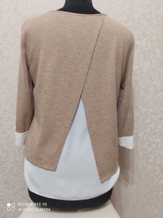 Блуза и рубашка.цвет кофе с молоком. Размер 40-42 .