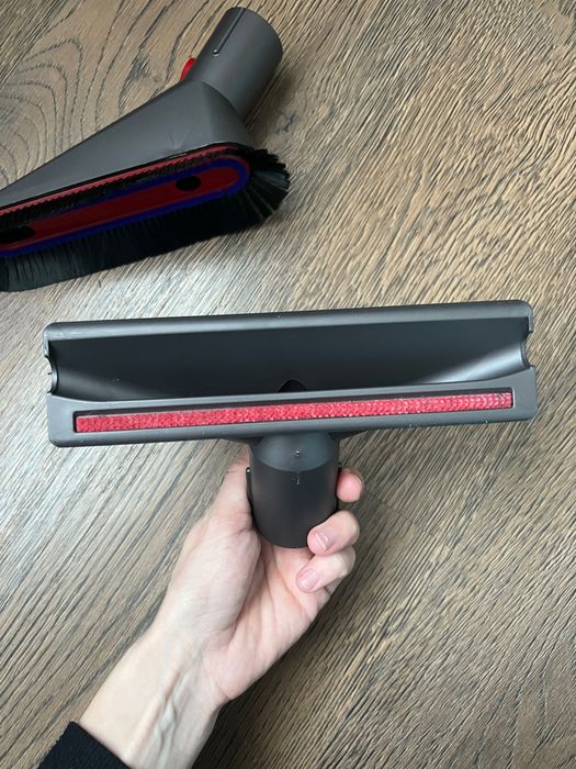 Насадки для пылесоса Dyson. Цена за две
