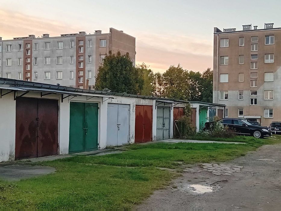 Garaż bez prądu | Magazyn | ul. Piłsudskiego 11 - Widok 2