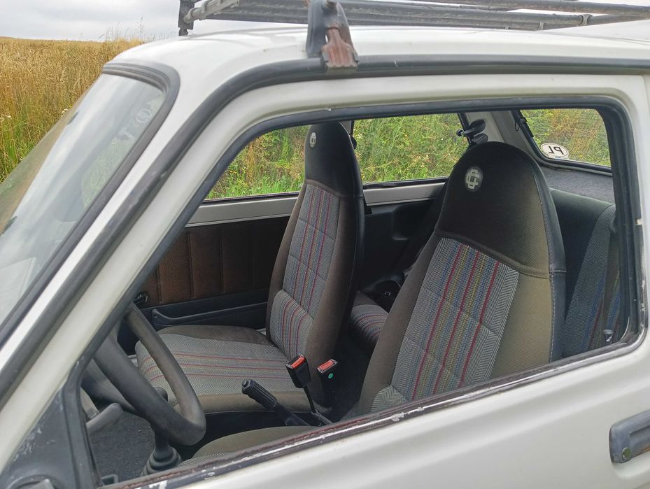 Fiat 126p el 650 maluch fotele lotnicze