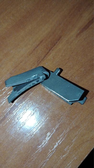 Пружины эжектора,пружины спуска,пружины ключа запирания и другие