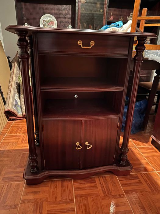 Móvel para sala castanho