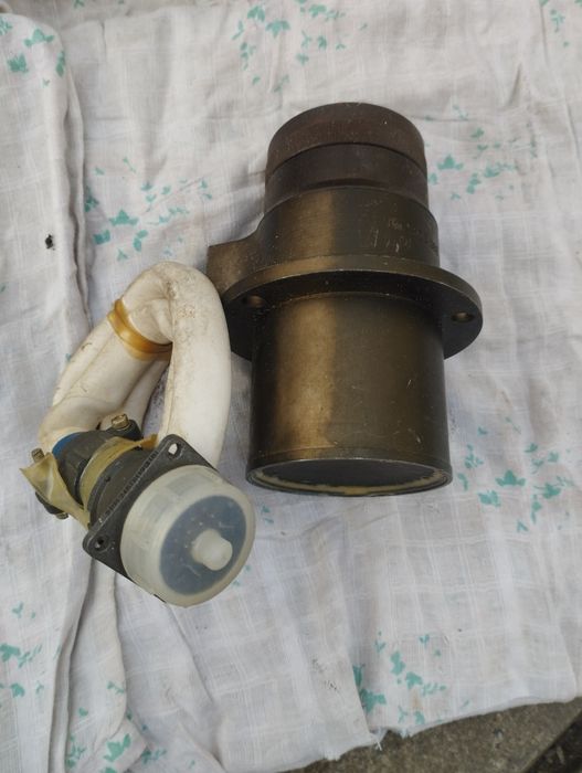 Радиодетали с содержанием