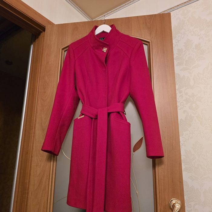 Продам Красивое осеннее Пальто