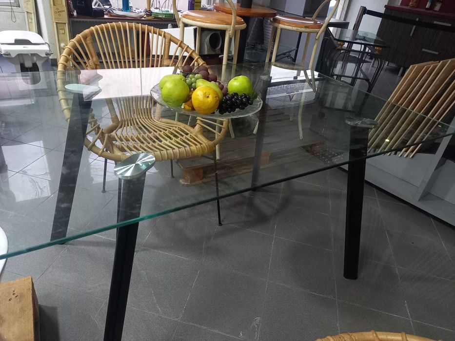 Mesa de Vidro com 2 Cadeiras