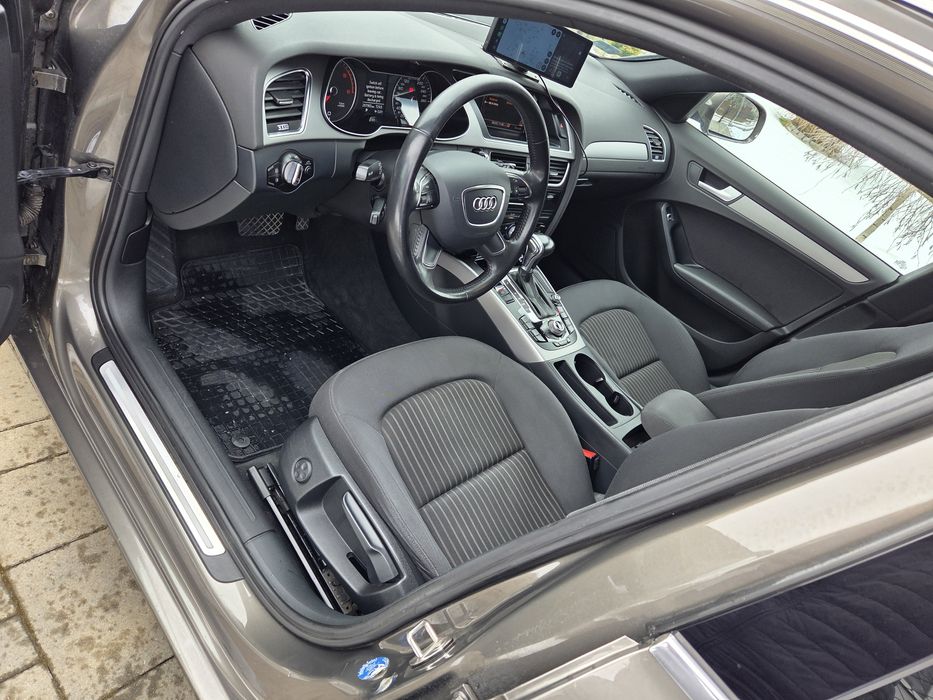 Audi A4 B8 Avant 2.0 tdi 177KM