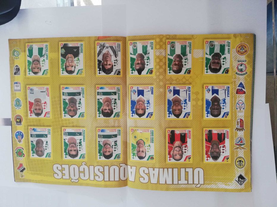 Caderneta Cromos Liga Zon Sagres 2011/2012