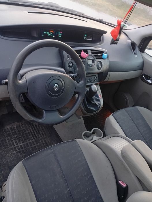 Рено Меган сценік 2 2004р 1.6 бензин свіжо пригнаний не розмитнений