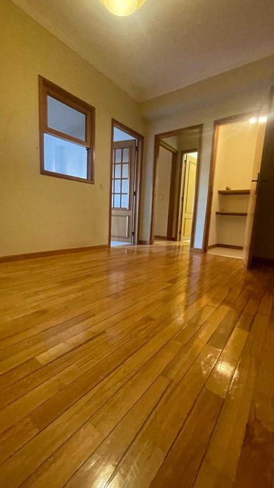 Apartamento T1 Lamaçães, Makro