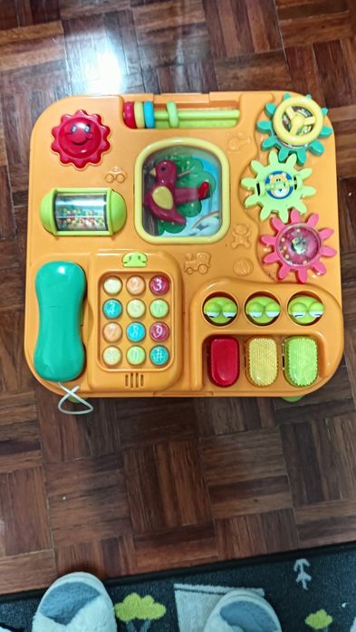 Mesa de criança interativa