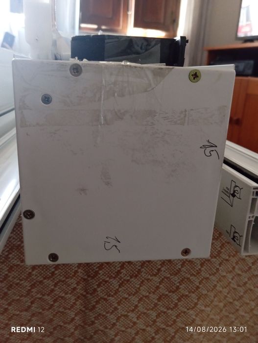 Caixa e persiana para janela PVC