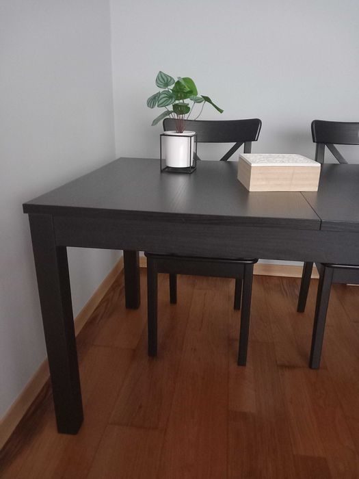 Mesa de sala Extensível + 4 Cadeiras - Excelente Estado