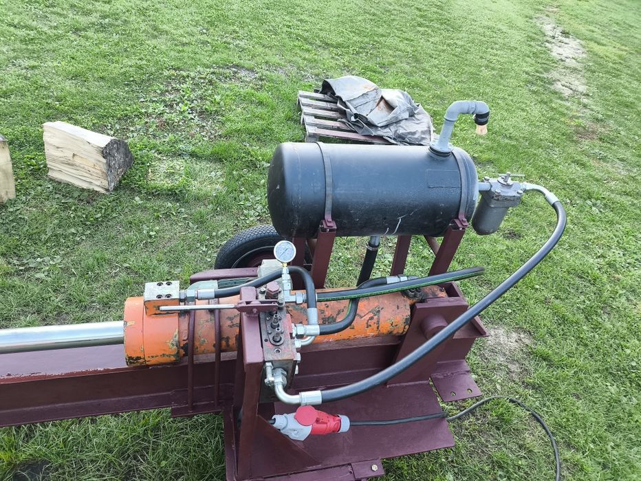 Łuparka hydrauliczna do drewna 7,5kW