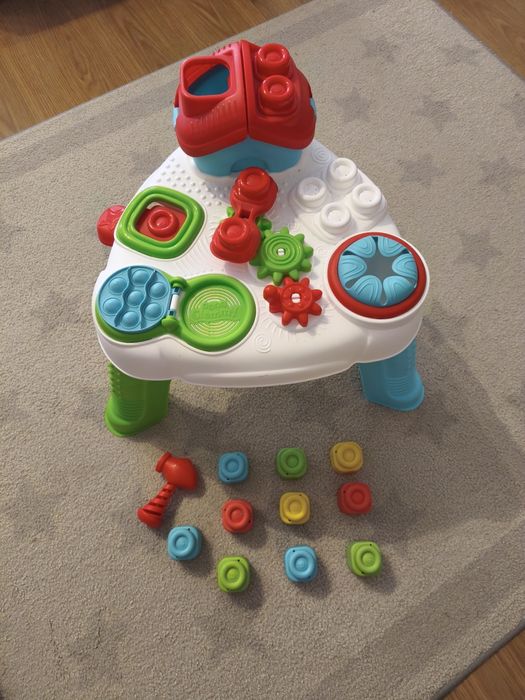 Clementoni - Mesa de Atividades Sensoriais para Bebés