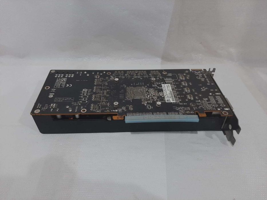 Karta graficzna XFX Radeon HD6870 Dual Heatpipe