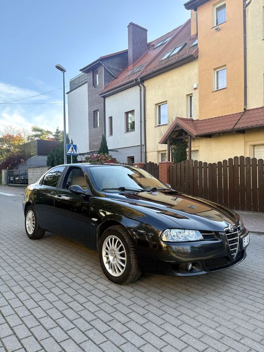 Alfa Romeo 156 progression