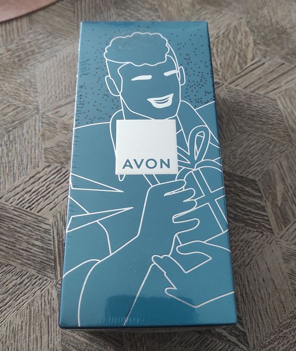 Avon zestaw Attraction closer