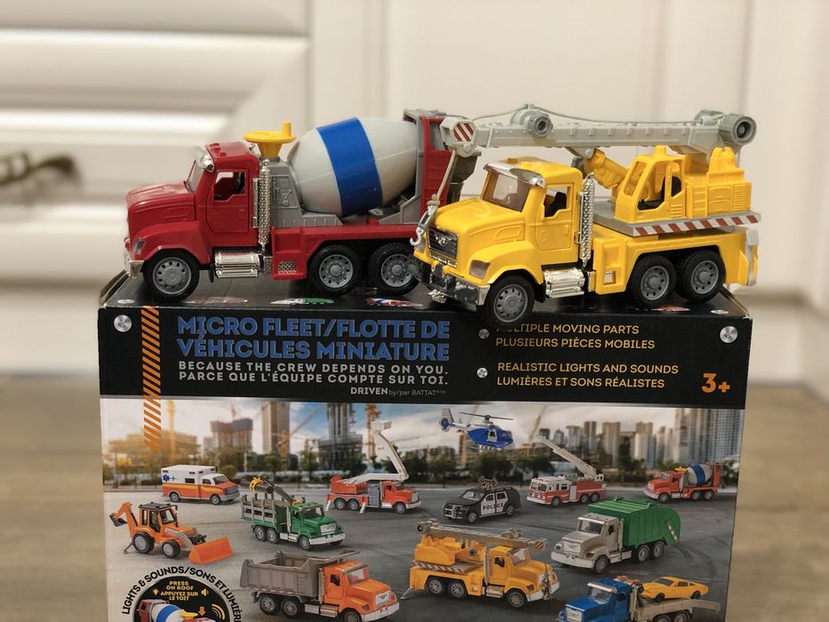 Нові машинки будівельна техніка driven by battat