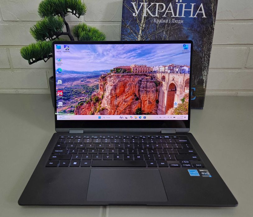 Samsung Galaxy Book 2 360 - (13.3',16Gb,i7 12Gen,512 SSD)